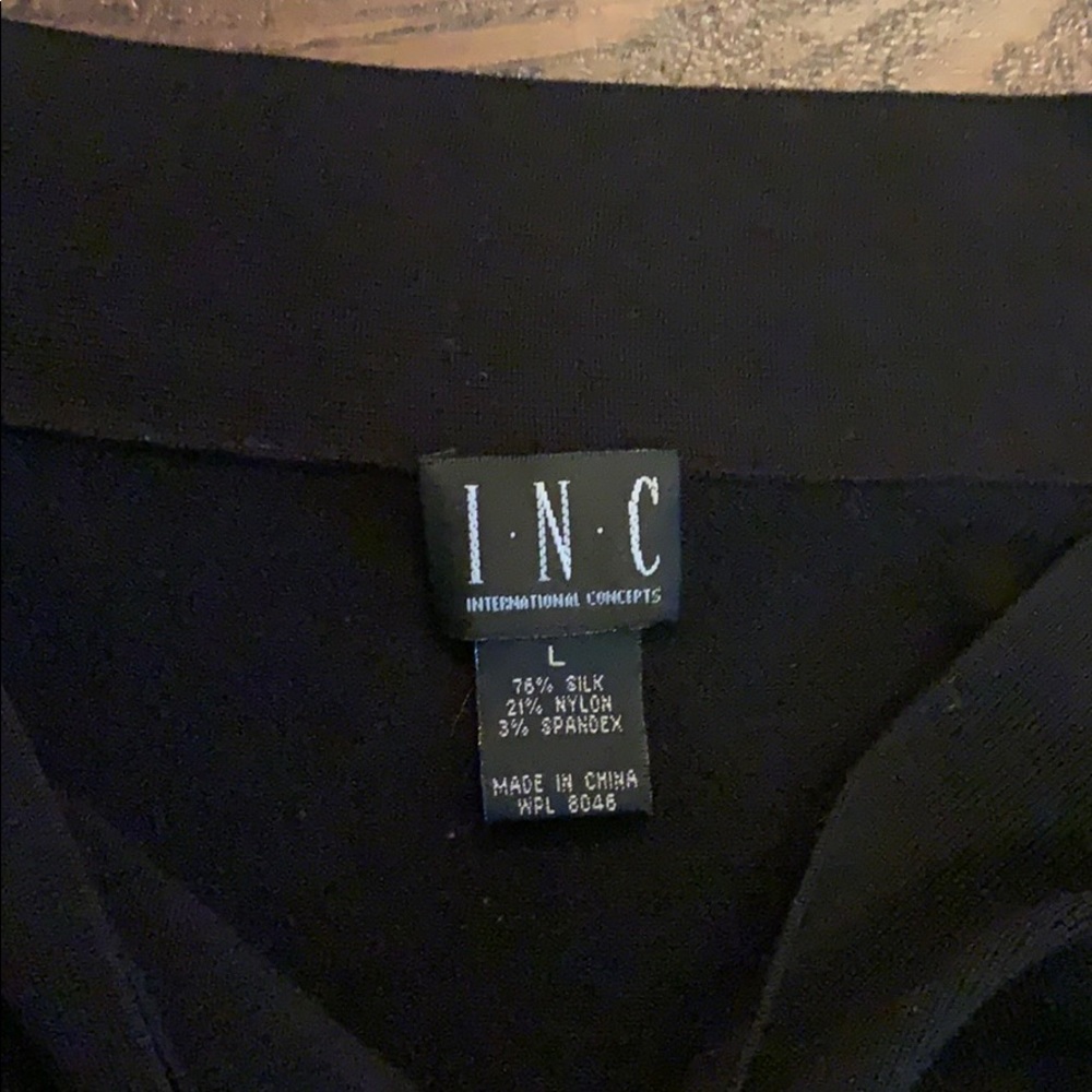Black 3 quarter length sleeve top - Picture 2 of 3